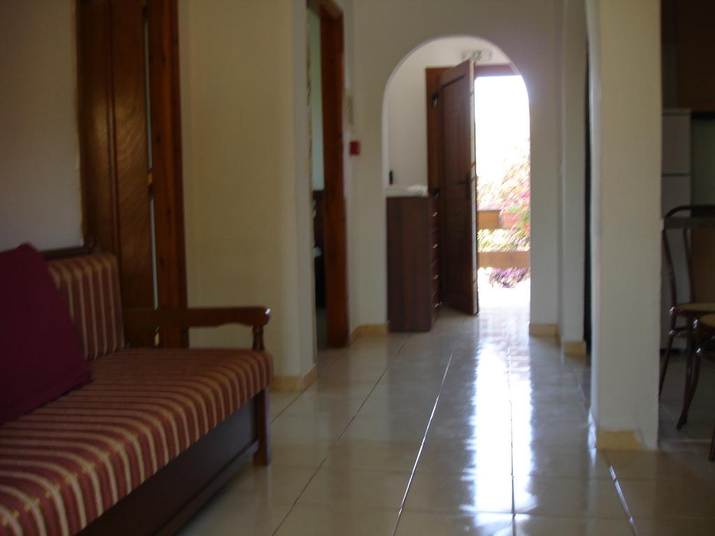 Paschos Apartment